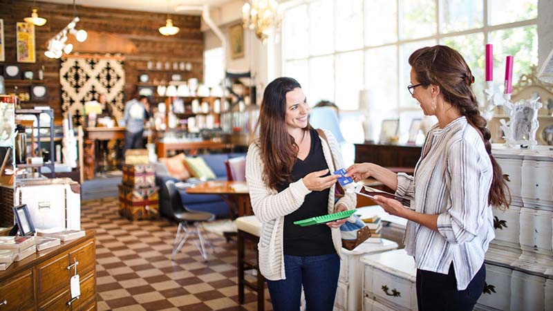 visa-travel-ways-to-pay-credit-cards-800x450